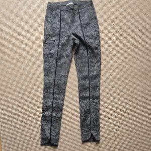 Joseph Ribkoff Black and Gray Geometric Leggings